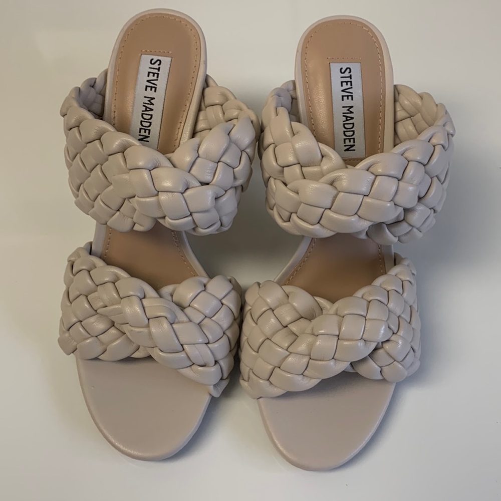 Twisted Heeled Sandal
